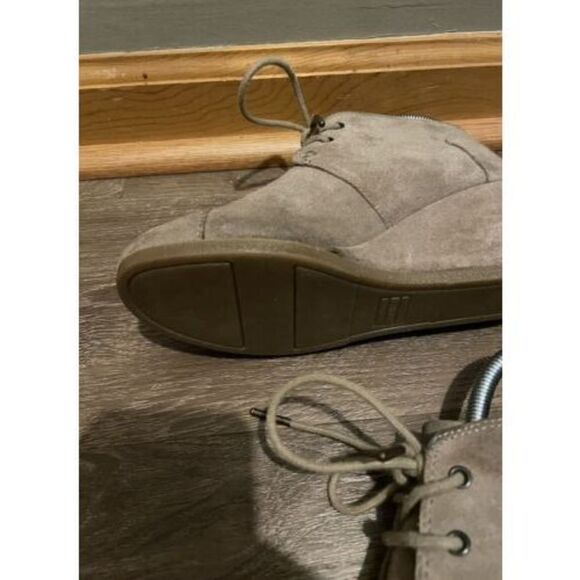 TOM'S Taupe Suede Lace Up Wedge Ankle Bootie Boots Womens Size 6 Model 741115 - Picture 8 of 12